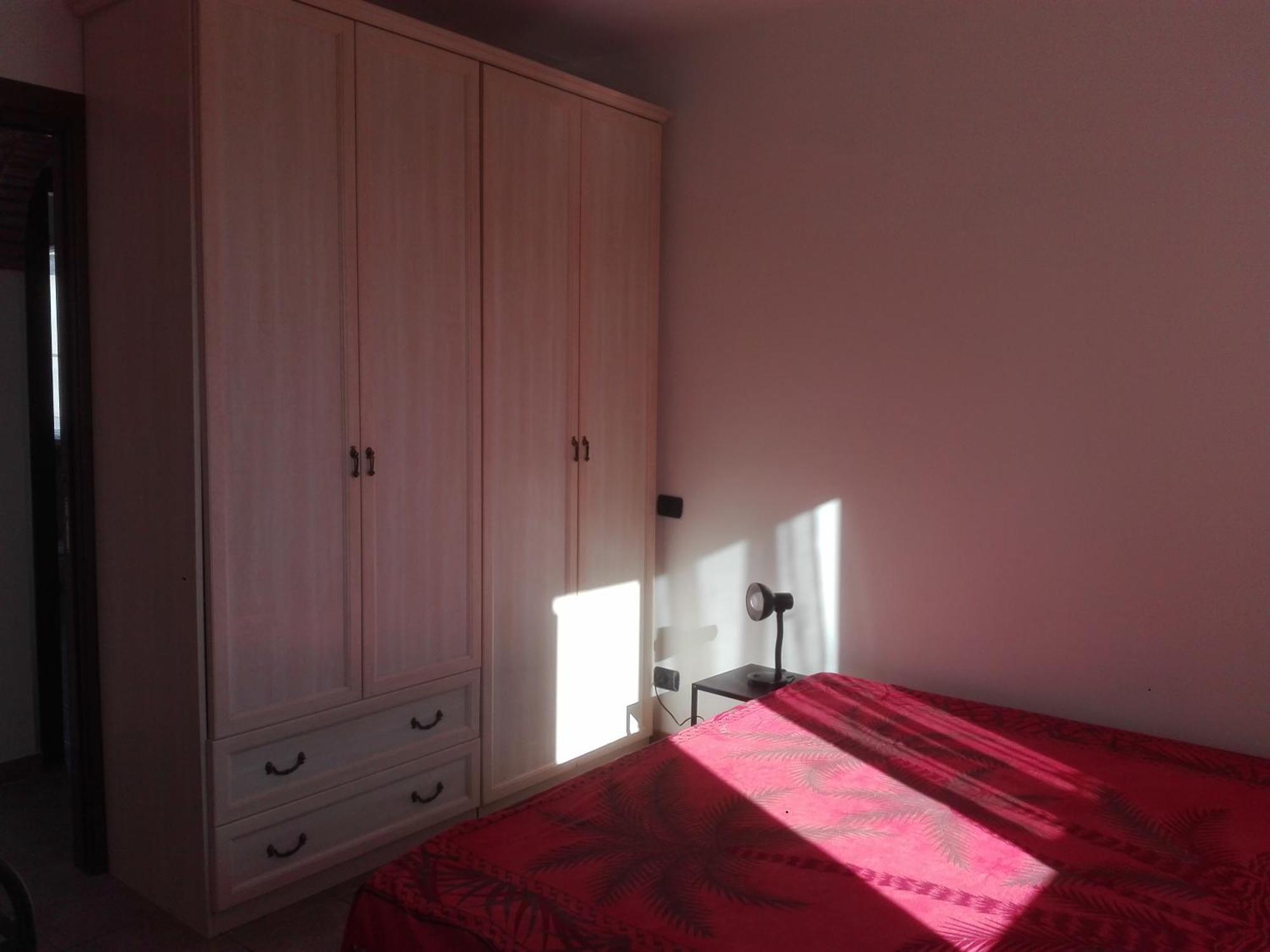 Апартаменты A Santy'S House 1Piano-No Lift-Shuttle A Pagamento-Raggiungibile A Piedi Aeroporto-Fermata Bus Fiera Di Roma A 3 Minuti-Air Condiz Ed Extra Bed For A Fee A Pagamento Фьюмичино Экстерьер фото
