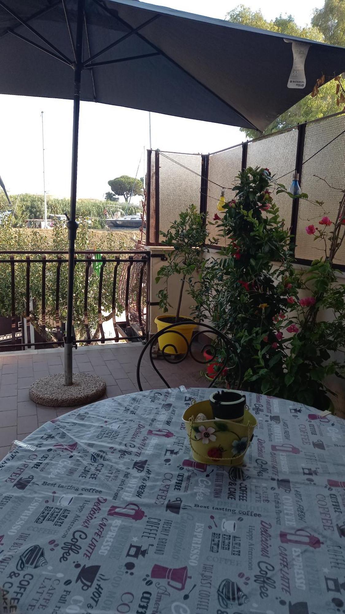 Апартаменты A Santy'S House 1Piano-No Lift-Shuttle A Pagamento-Raggiungibile A Piedi Aeroporto-Fermata Bus Fiera Di Roma A 3 Minuti-Air Condiz Ed Extra Bed For A Fee A Pagamento Фьюмичино Экстерьер фото